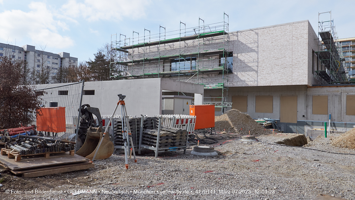 07.03.2023 - Fernwärme für unsere Grundschule am Karl-Marx-Ring in Neuperlach